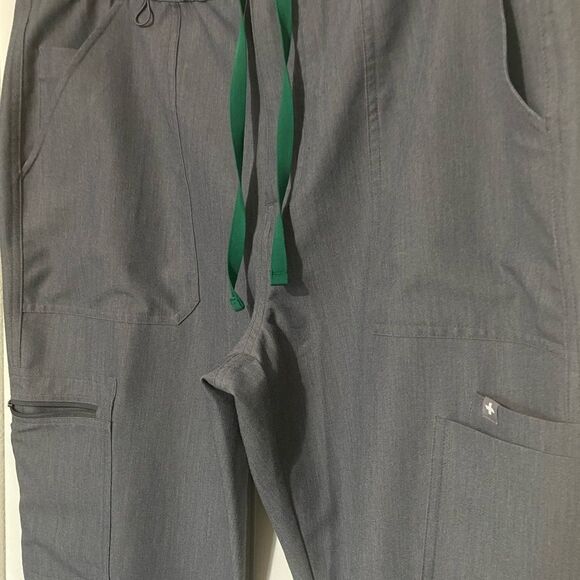 FIGS Two (2) Pairs Technical Collection Light Gray Pants Size XL - Picture 4 of 13